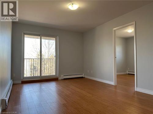 15 Mowat Boulevard Unit# 14, Kitchener, ON - Indoor Photo Showing Other Room