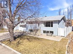 337 East PLACE  Saskatoon, SK S7J 2Y4