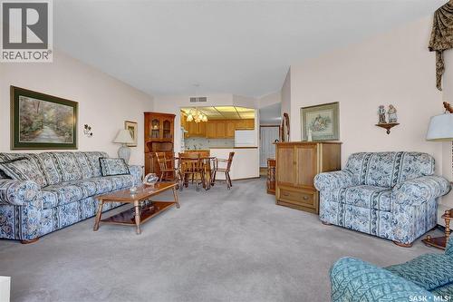 310 2050 College Avenue, Regina, SK - Indoor Photo Showing Living Room