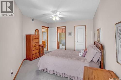 310 2050 College Avenue, Regina, SK - Indoor Photo Showing Bedroom
