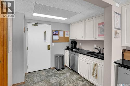 310 2050 College Avenue, Regina, SK - Indoor Photo Showing Kitchen