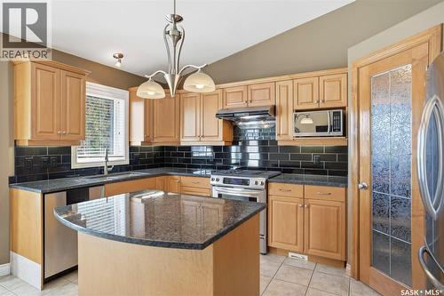 511 Greaves Lane, Saskatoon, SK - Indoor Photo Showing Kitchen