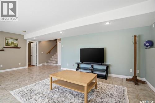 511 Greaves Lane, Saskatoon, SK - Indoor Photo Showing Living Room