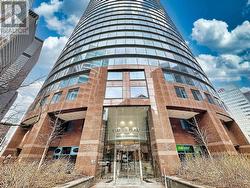 302 - 33 UNIVERSITY AVENUE Toronto, ON M5J 2S7