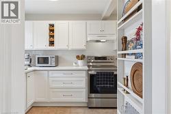 201 QUEEN VICTORIA Drive Unit# 121  Hamilton, ON L8W 1W7