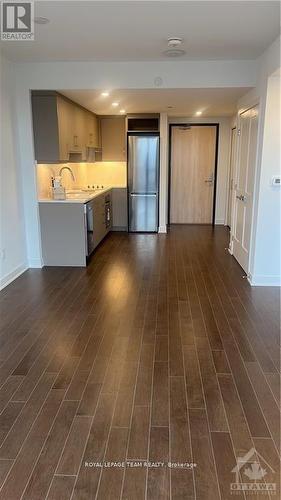 1803 - 340 Queen Street, Ottawa, ON - Indoor Photo Showing Kitchen