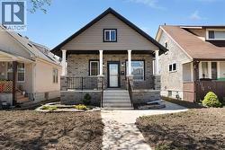 1059 ELSMERE AVENUE Windsor, ON N9A 2B1