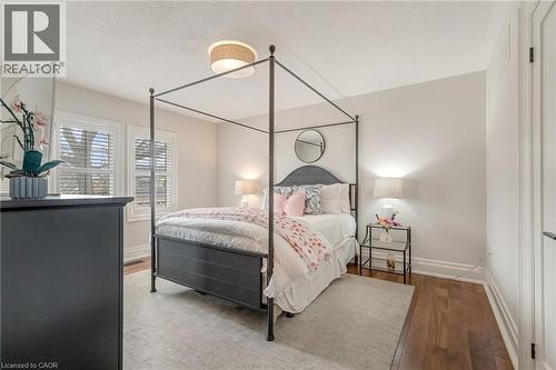 4133 Millcroft Park Drive, Burlington, ON - Indoor Photo Showing Bedroom