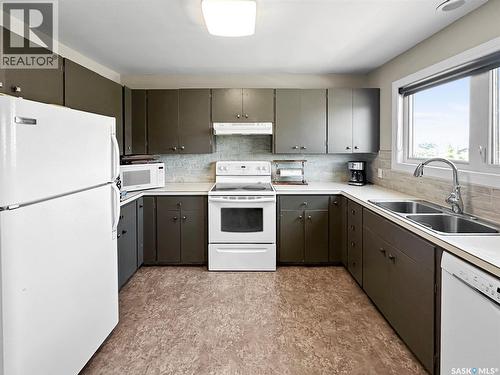 116 Steele Street, Beaver Flat, SK - Indoor Photo Showing Kitchen With Double Sink