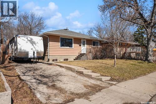 716 18Th Avenue E, Regina, SK - Outdoor