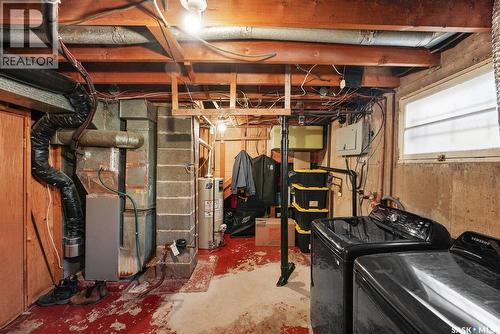 716 18Th Avenue E, Regina, SK - Indoor Photo Showing Basement