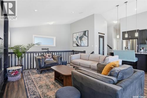313 Prairie View Drive, Regina, SK - Indoor Photo Showing Living Room