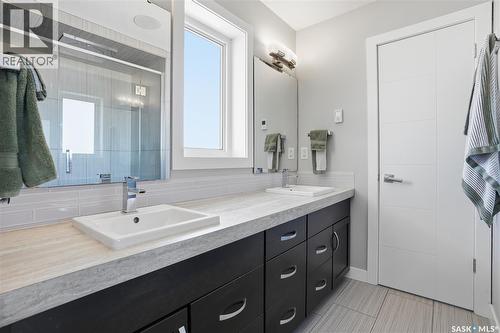 313 Prairie View Drive, Regina, SK - Indoor Photo Showing Bathroom