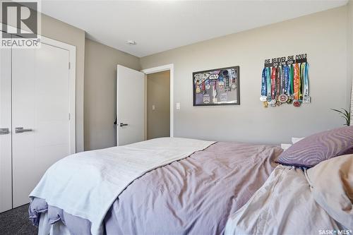 313 Prairie View Drive, Regina, SK - Indoor Photo Showing Bedroom