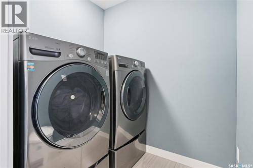 313 Prairie View Drive, Regina, SK - Indoor Photo Showing Laundry Room