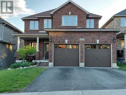 137 JEWEL HOUSE LANE Barrie, ON L4N 6E1