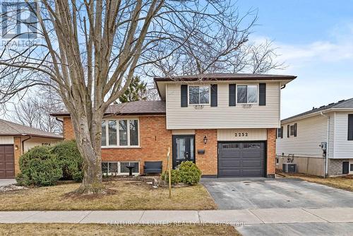 2252 DENURE DRIVE  Peterborough (Monaghan Ward 2), ON K9K 2G3
