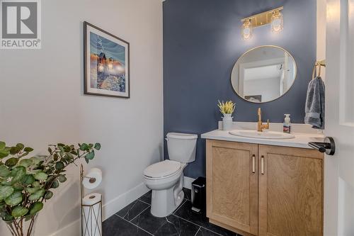 24 Donegal Run, St. John'S, NL - Indoor Photo Showing Bathroom