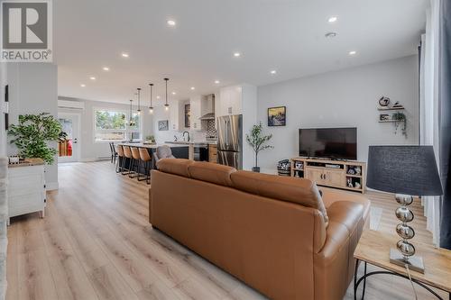 24 Donegal Run, St. John'S, NL - Indoor Photo Showing Living Room