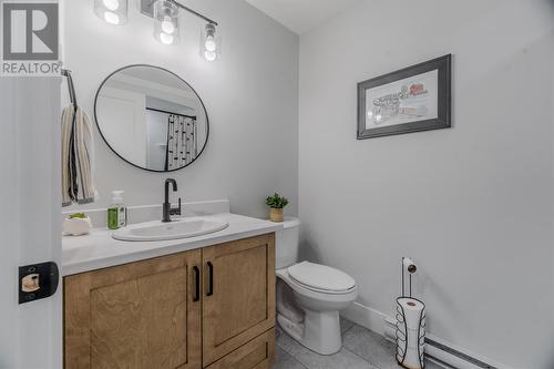 24 Donegal Run, St. John'S, NL - Indoor Photo Showing Bathroom