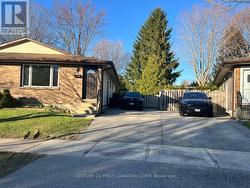 12 WENLOCK CRESCENT London North (North F), ON N6G 3B6