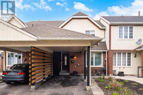 48 TERRYHILL SQUARE  Brampton, ON L6Z 1N1