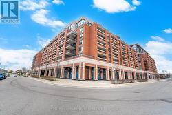 741 - 830 LAWRENCE AVENUE Toronto, ON M6A 0B6