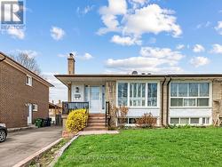 175 LINDYLOU ROAD Toronto, ON M9M 2B8