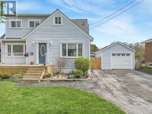 3318 SINNICKS AVENUE  Niagara Falls, ON L2J 2G3