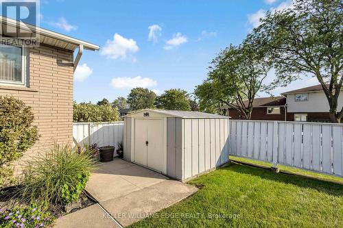 217 Lawnhurst Court, Hamilton, ON - Outdoor