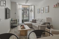 207 - 88 BROADWAY AVENUE Toronto, ON M4P 0A5