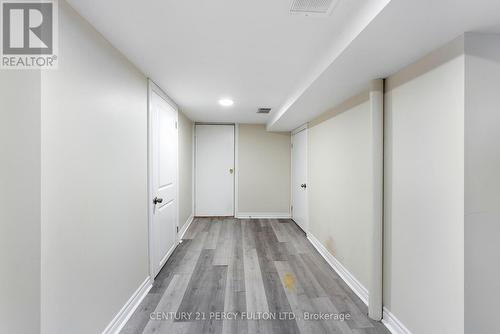 111 Melrose Avenue N, Hamilton, ON - Indoor