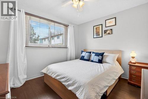 368 Carson Drive, Hamilton, ON - Indoor Photo Showing Bedroom