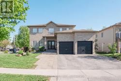 7 STONEMOUNT CRESCENT Essa, ON L3W 0C4