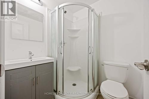 11 - 244 Penetanguishene Road, Barrie, ON - Indoor Photo Showing Bathroom