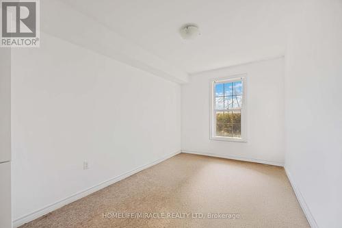 11 - 244 Penetanguishene Road, Barrie, ON - Indoor Photo Showing Other Room