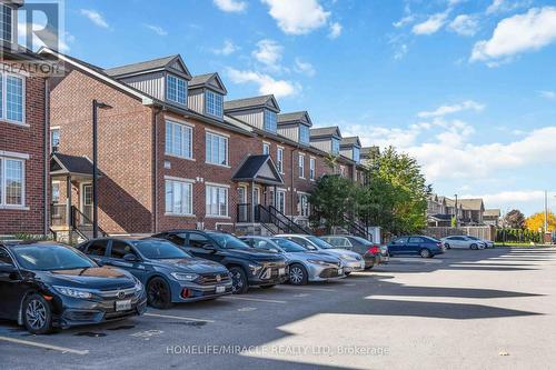 11 - 244 Penetanguishene Road, Barrie, ON - Outdoor
