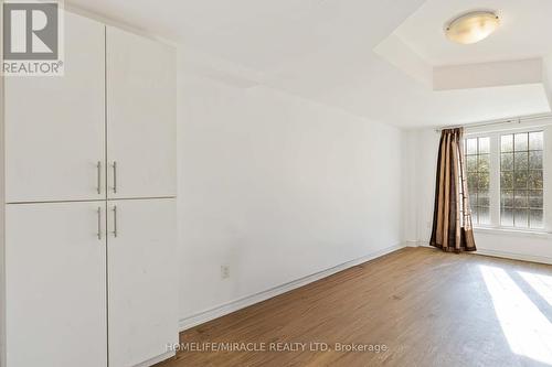11 - 244 Penetanguishene Road, Barrie, ON - Indoor Photo Showing Other Room