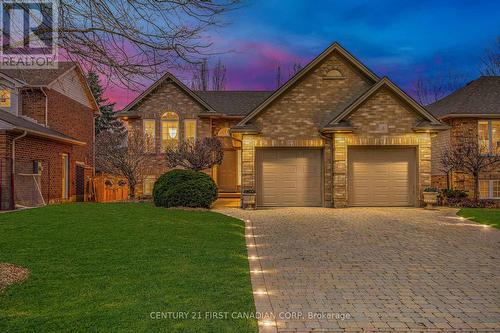 4 OAKWOOD COURT  St. Marys, ON N4X 1B3