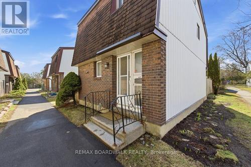 47 - 2210 LOYOLA AVENUE  Ottawa, ON K1J 8H5