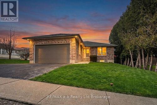 2 PALMER STREET W  Norwich (Norwich Town), ON N0J 1P0