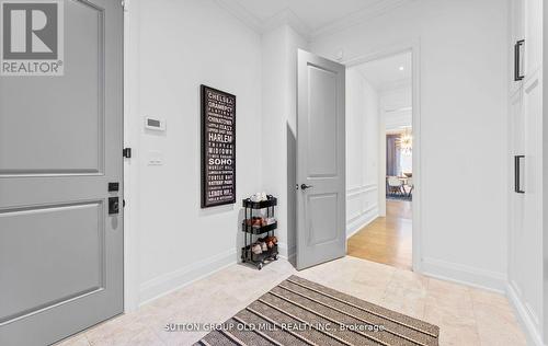 8 Cumberland Drive, Mississauga, ON - Indoor Photo Showing Other Room