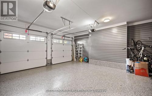8 Cumberland Drive, Mississauga, ON - Indoor Photo Showing Garage
