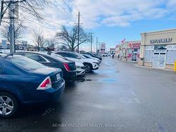 30 - 1772 ALBION ROAD Toronto, ON M9V 1C2