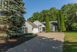 161 Caddy AVE Sault Ste. Marie, ON P6A 6H7