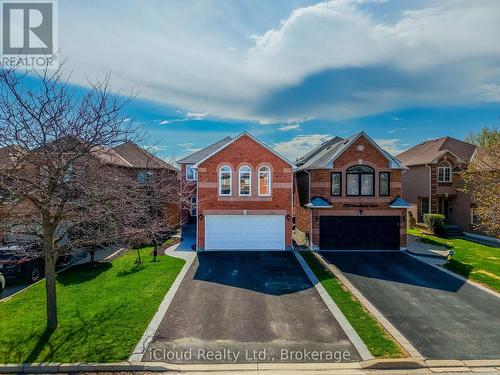 7389 Sandhurst Drive, Mississauga, ON - Outdoor With Facade