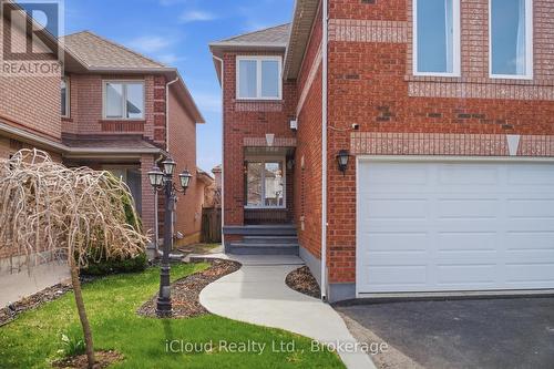 7389 Sandhurst Drive, Mississauga, ON - Outdoor