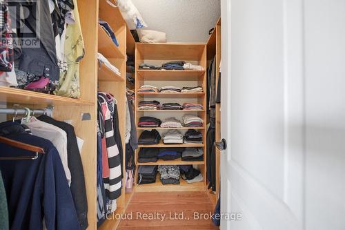 7389 Sandhurst Drive, Mississauga, ON - Indoor With Storage