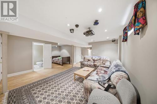 7389 Sandhurst Drive, Mississauga, ON - Indoor