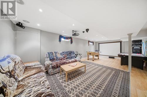 7389 Sandhurst Drive, Mississauga, ON - Indoor